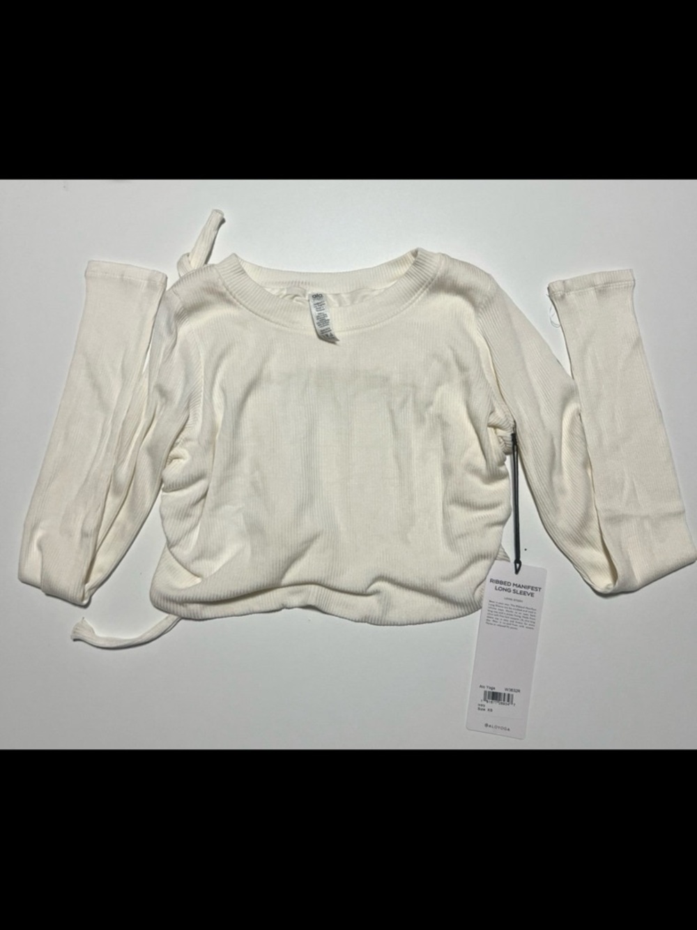 Alo Cropped Ribbed Long Sleeve Top - Cream